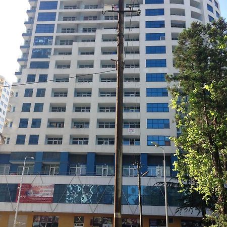 Yalcin Star Residence Apartment 300 Batoemi Buitenkant foto