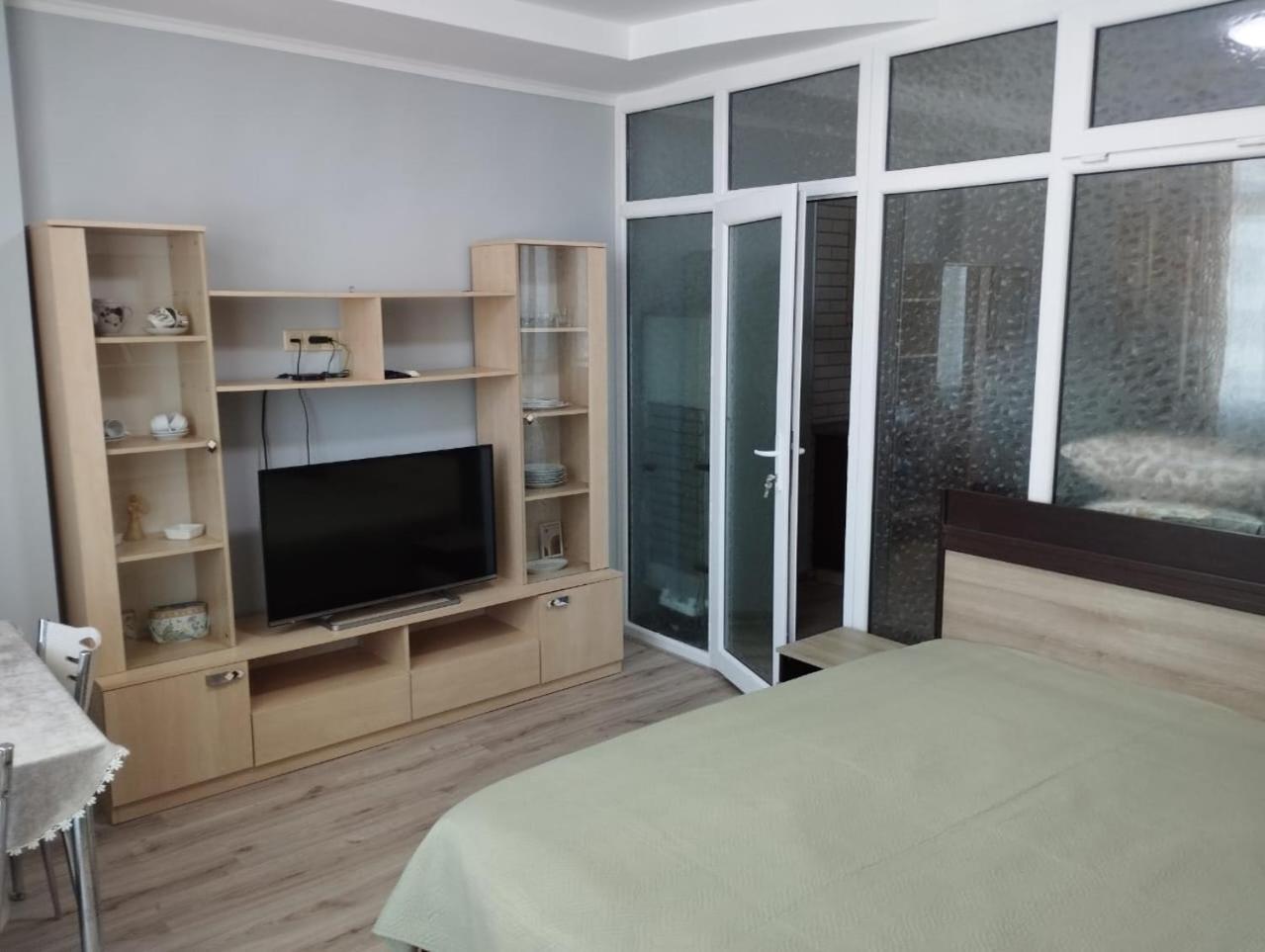 Yalcin Star Residence Apartment 300 Batoemi Buitenkant foto