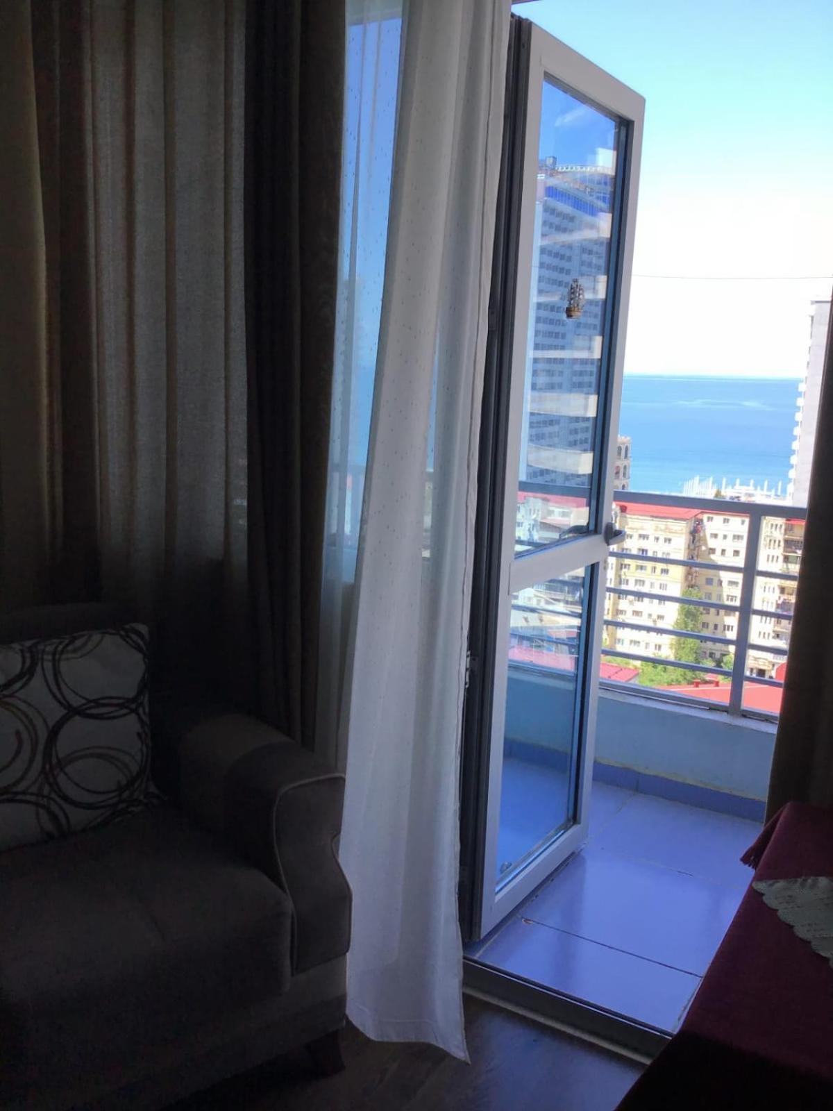 Yalcin Star Residence Apartment 300 Batoemi Buitenkant foto